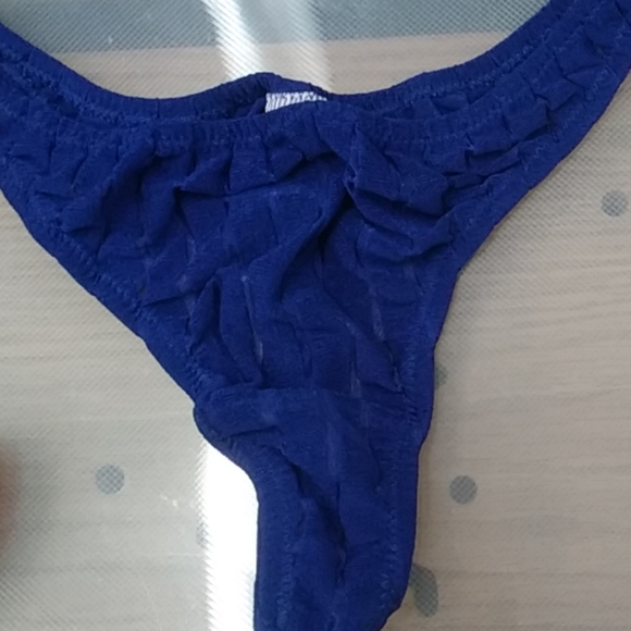 Underwear/Thong - Picture 3 of 4
